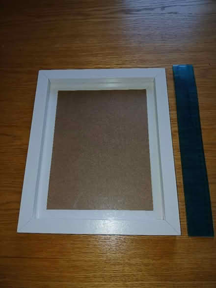 Photo of free Photo frame with glass (Parkhead EH11) #1