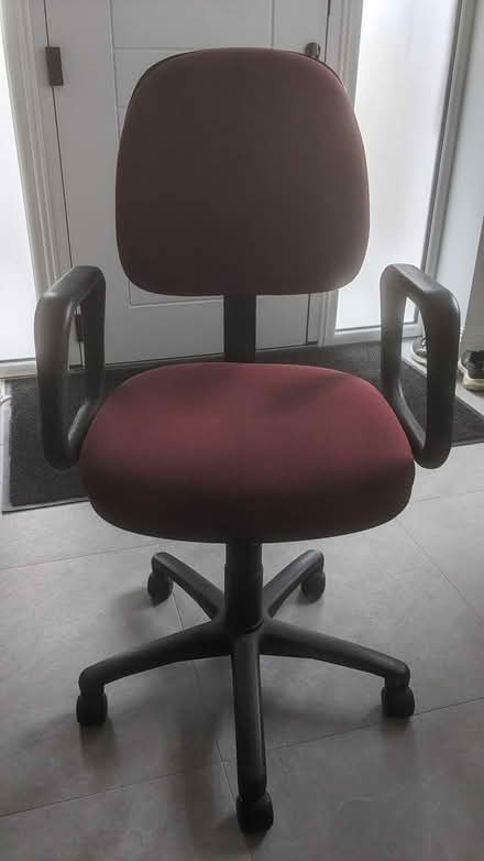 Photo of free Office chair. Lift, Tilt, Incline (Potters Bar EN6) #2