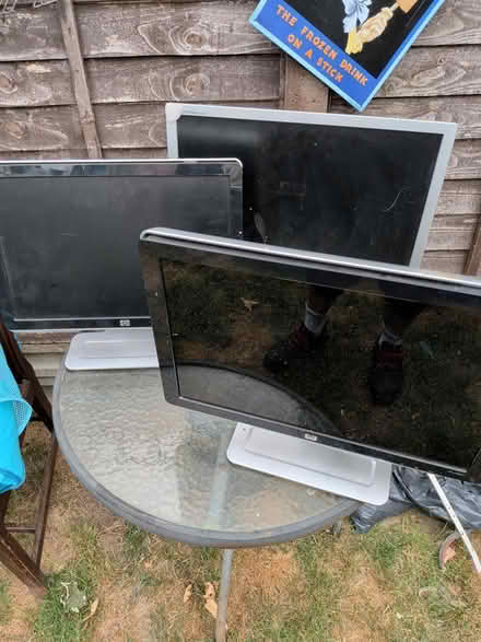 Photo of free Monitors x 3 /2x hp 1 lg/ untested (BR1 bickley) #1
