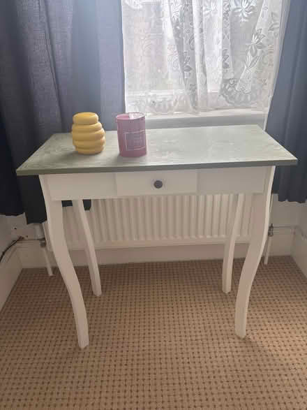 Photo of free Dressing table (Doncaster DN1) #1