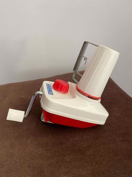 Photo of free Yarn winder (Cogges OX28) #2