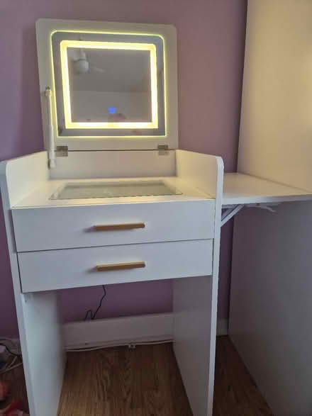 Photo of free Small dressing table (Upminister) #1