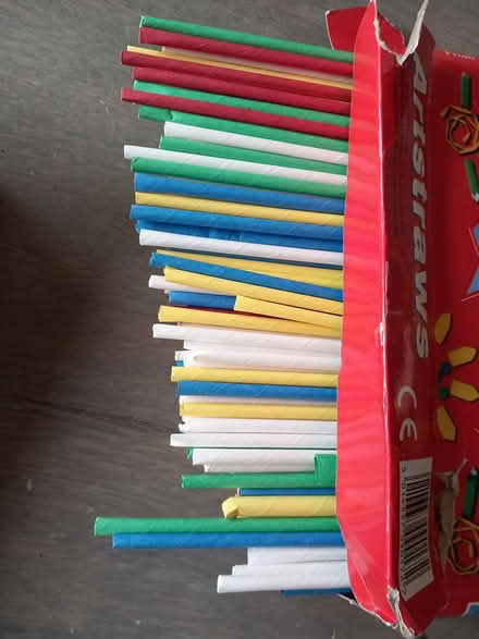 Photo of free artstraws (RG6 near Palmer Park) #2