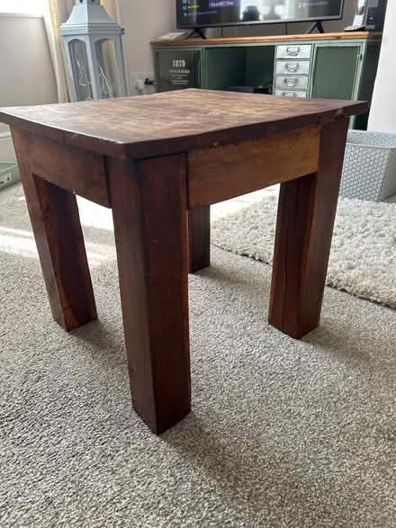 Photo of free Coffee table/side table (Chesterfield S40) #3