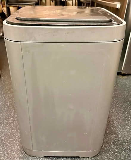 Photo of free Touch top bin (Canada Water) #2