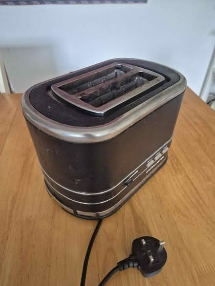 Photo of free Black toaster (Tunbridge Wells TN1) #2
