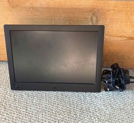 Photo of free Nix Digital Photo Frame (Stourbridge DY8) #1
