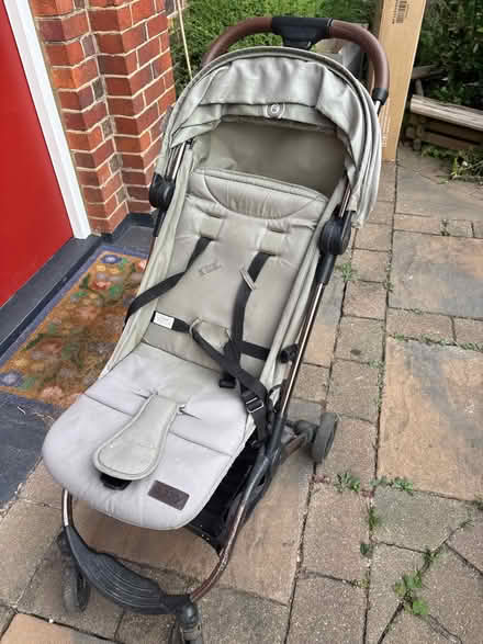 Photo of free Stroller (Sw209) #1