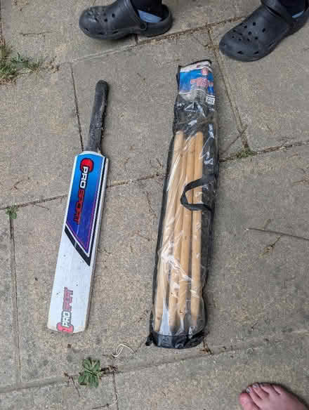 Photo of free 2x bikes, body board and cricket set (Lower Green TN2) #4