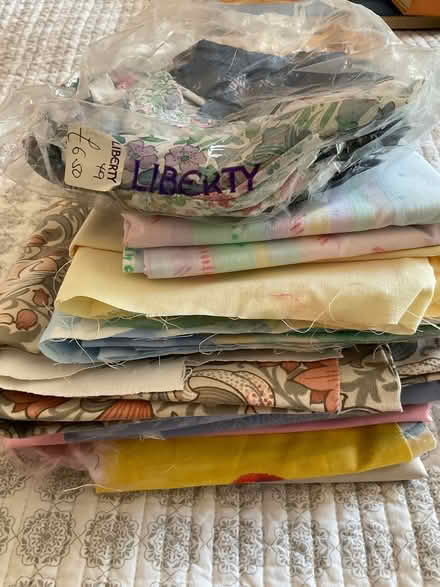 Photo of free Fabric for crafting (Esher KT10) #1