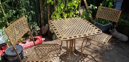 Photo of free Bistro table and chairs (DY3 gornal) #1