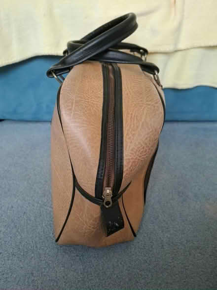 Photo of free Sports bag (Welling DA16) #2