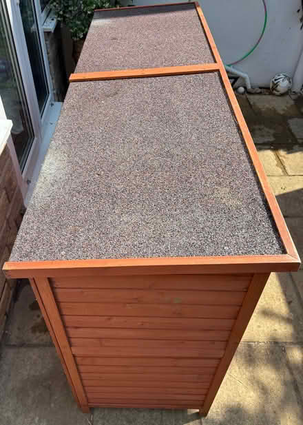 Photo of free Rabbit hutch (Chipping Norton OX7) #4