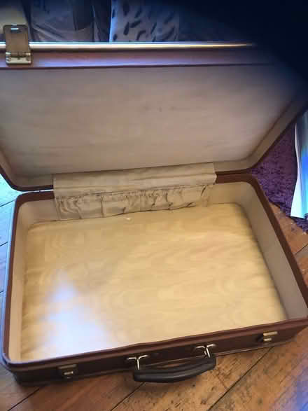 Photo of free Vintage Suitcase (Gracemount EH17) #2