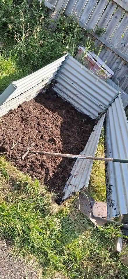 Photo of free Metal panelled vegetable bed. (Middle Division (Main Portion) BT38) #1