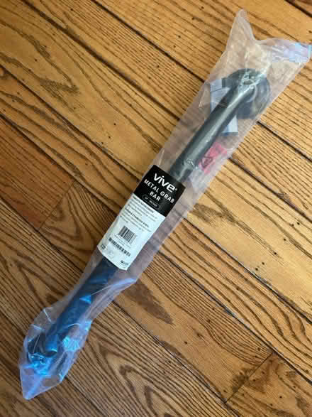 Photo of free Shower Grab Bar (Knoll Way in San Rafael) #1