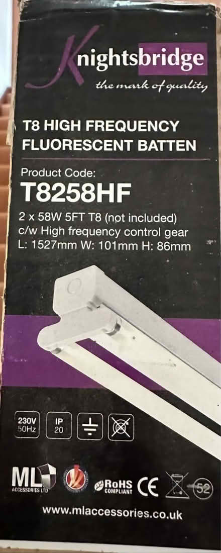 Photo of free T8 High Freq Fluorescent Batten (Fernhill Heath WR3) #1