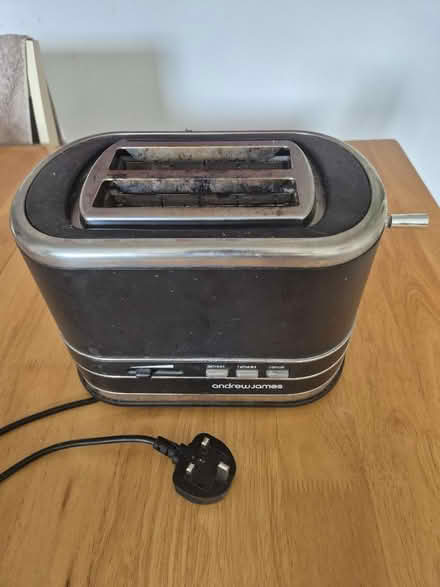 Photo of free Black toaster (Tunbridge Wells TN1) #1