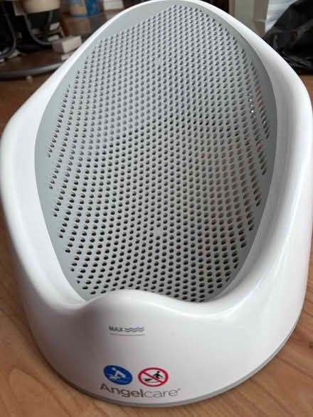 Photo of free AngelCare baby bath (NW4) #2