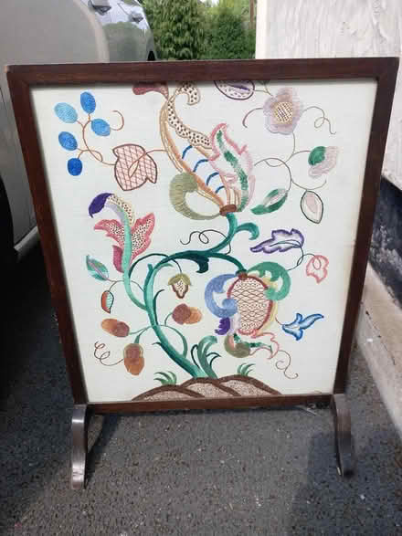 Photo of free Embroidered fire screen (CH5) #2