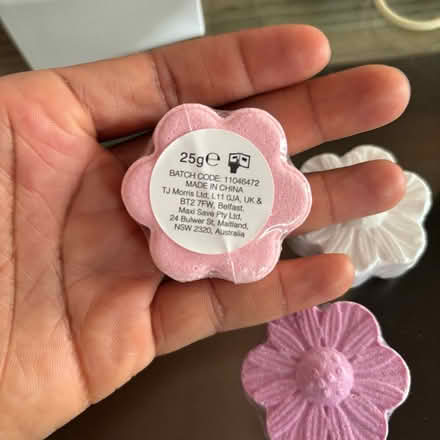 Photo of free Bath fizzers (Walthamstow E17) #3