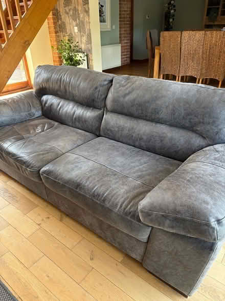 Photo of free 4 seater settee & 2 large chairs (East Markham NG22) #1