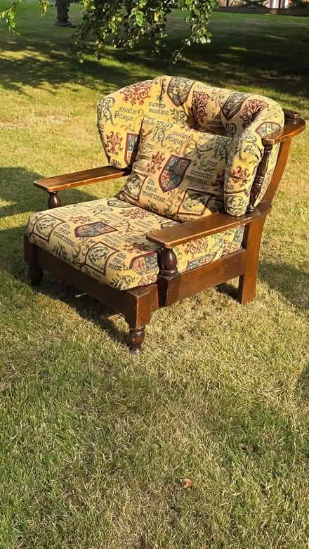 Photo of free Comfortable TV Chair in Tapestry (Llandderfel LL23) #2
