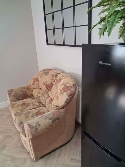 Photo of free Cottage style sofa (Wavertree L18) #3