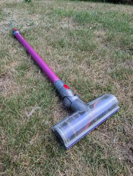 Photo of free Cordless vacuum (needs a service) (Duddingston, EH8) #3