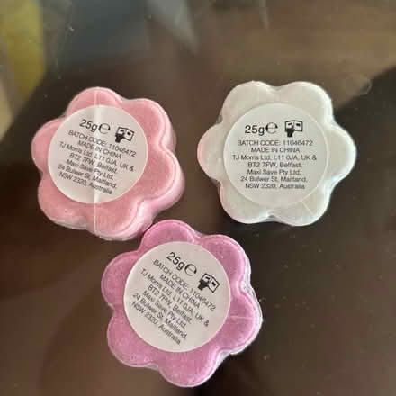 Photo of free Bath fizzers (Walthamstow E17) #2