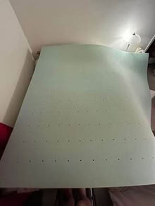 Photo of free King memory foam mattress protector (L5L 5P5) #1