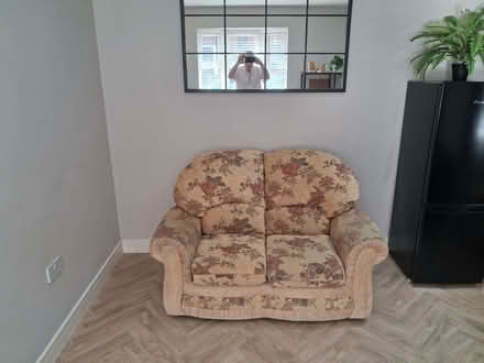 Photo of free Cottage style sofa (Wavertree L18) #1