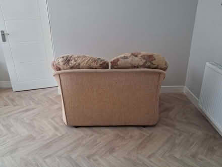 Photo of free Cottage style sofa (Wavertree L18) #4
