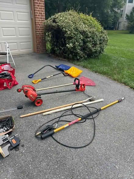 Photo of free Free garage sale (South Laurel) #3