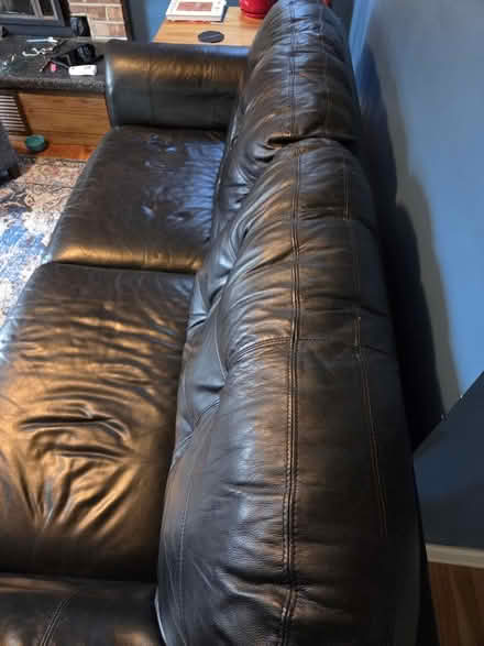 Photo of free Couch black (Milwaukie, Ardenwald) #4