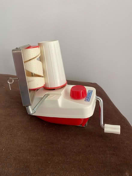 Photo of free Yarn winder (Cogges OX28) #1