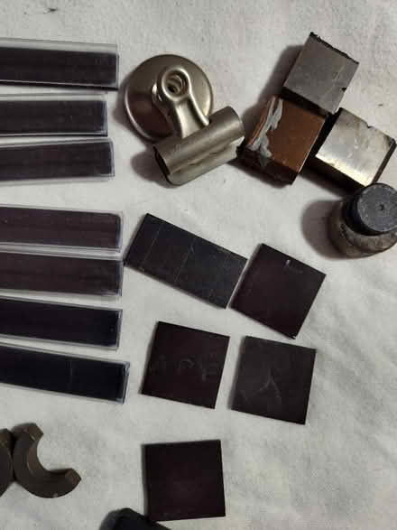Photo of free Assorted small magnets (Saugus) #3