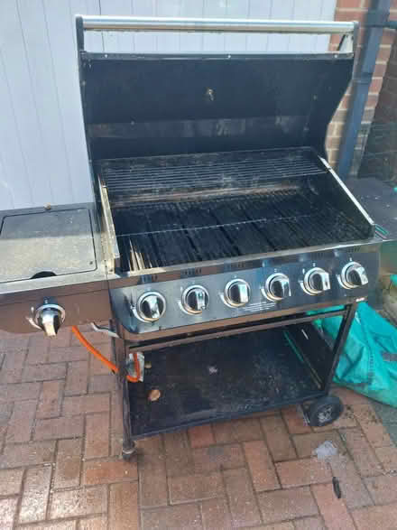 Photo of free Gas BBQ (Worth deal CT14) #2