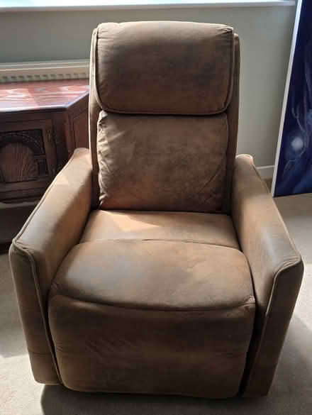 Photo of free Faux Leather Manual Recliner (Llandderfel LL23) #4