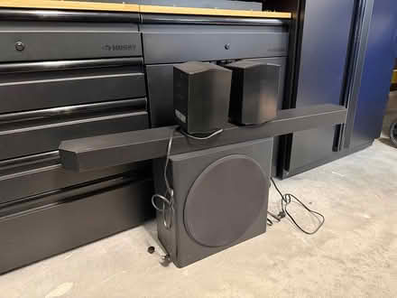 Photo of free Samsung sound bar / speakers (North Amherst) #1