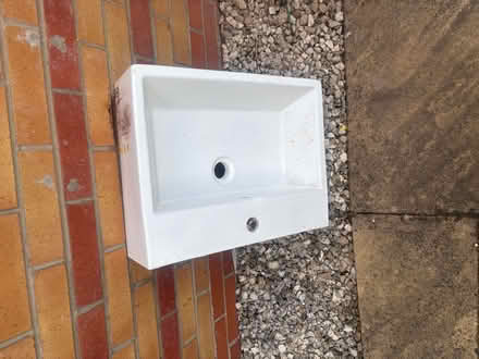 Photo of free Wash Basin (Hixon ST18) #1