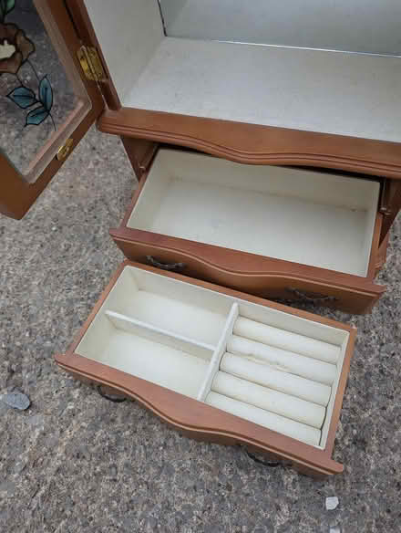 Photo of free Jewellery box (Cottingley BD16) #3