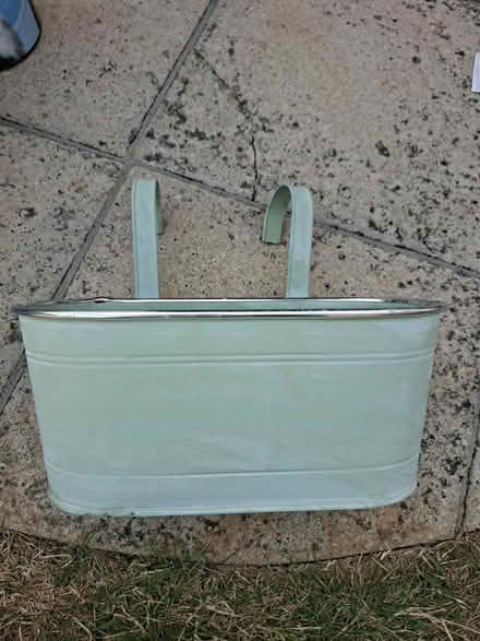 Photo of free Metal plant holder (Welling DA16) #1