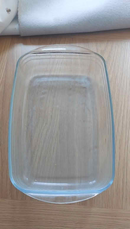Photo of free Rectangle Pyrex cooking dish (Lower Caversham, RG4) #1