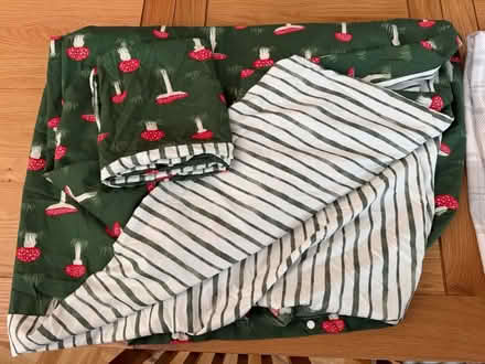 Photo of free Two single duvet & pillowcase sets (Barnes SW13) #2