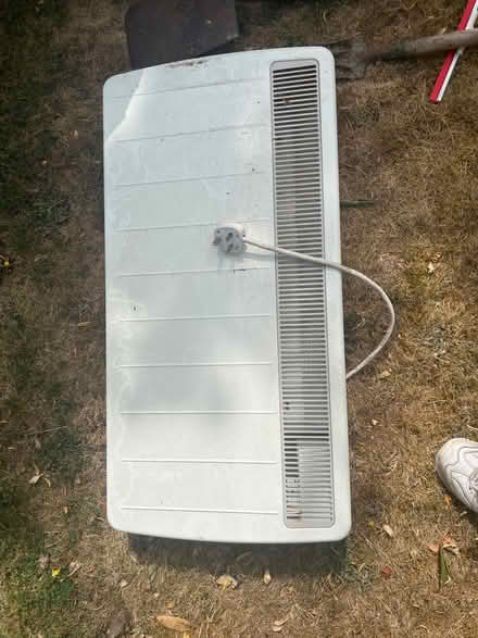 Photo of free Wall heater (Tunbridge wells TN4) #1