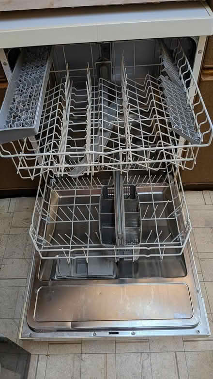 Photo of free Bosch Dishwasher (Mile Oak BN41) #2