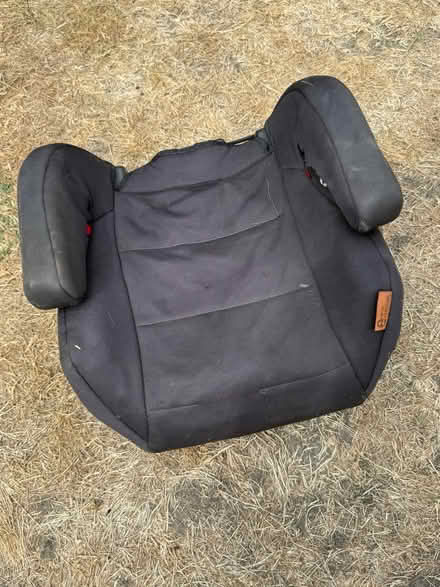 Photo of free Booster seat (ME10) #1