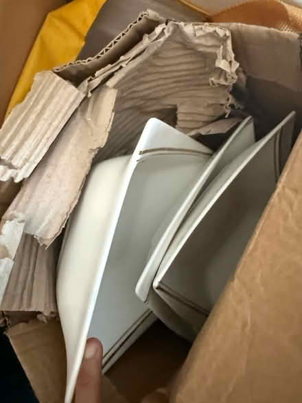 Photo of free Plates and bowls set (Moorfields L3 2EZ) #2