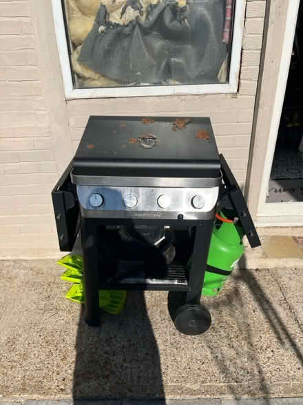 Photo of free Bbq (Stanhope TN23) #1